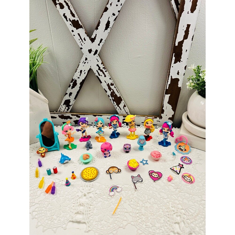 Lot Of 7 Party Pop Teenies POPTEENIES Mini 2.5” Doll Figures with Accessories